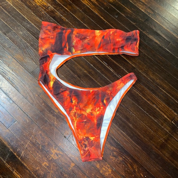 Fire Print Strapless Bodycon Cutout one piece - Picture 3 of 7